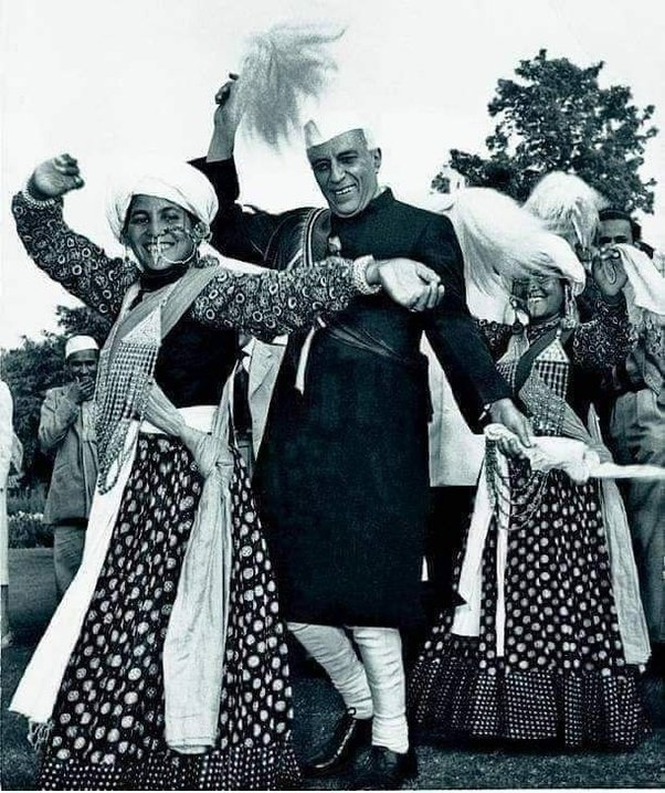 চাচা নেহৰুৰ সোণালী উপহাৰবোৰ